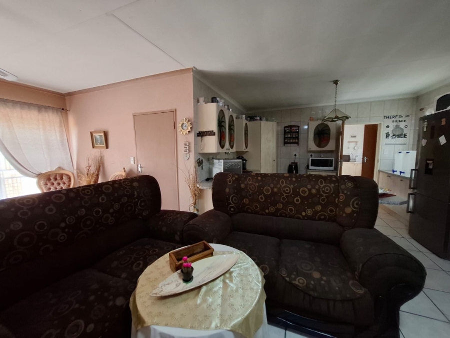 4 Bedroom Property for Sale in Safari Gardens North West